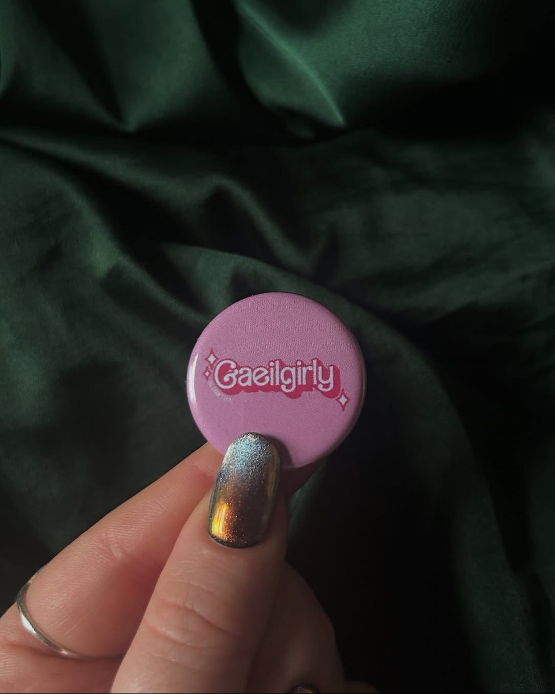 GAEILGIRLY | BUTTON BADGE